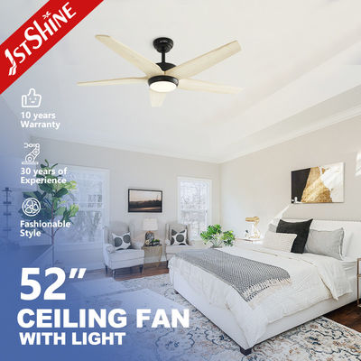 Mua Quạt trần LED 1stshine với 5 cánh và gió nhẹ, điện áp vào 110-240V/50Hz-60Hz sản xuất trực tuyến