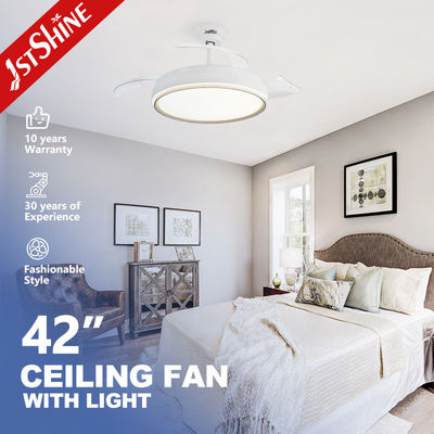 Giá tốt Thiết kế hiện đại 6 tốc độ đèn LED quạt trần với lưỡi dao ẩn 42 inch Space Saver trực tuyến