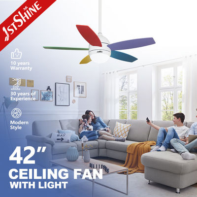 Dịch vụ Quạt trần điều khiển từ xa với Vận hành êm ái và Giải pháp Chiếu sáng