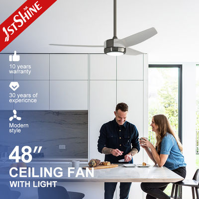 Quạt trần ABS 6 tốc độ có điều khiển từ xa và nguồn sáng LED 3 màu