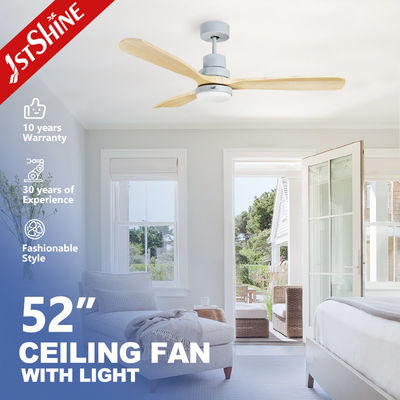 Quạt trần thông minh Standard Wind 1stshine, điều khiển từ xa, đèn và 3 cánh quạt gỗ đặc