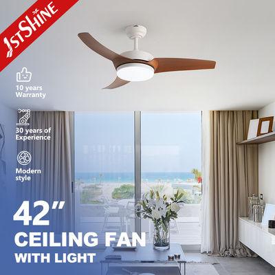 Ventilator trần nhà 3 cánh mượt mà với đèn LED tích hợp thiết kế hiện đại và phong cách